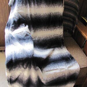 GREY, WHITE, BLACK OMBRE SOFA THROW NIP